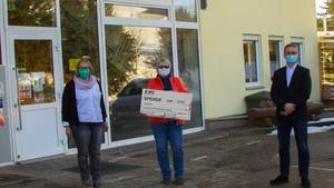 Spendenübergabe an die Bregtalschule Furtwangen | IEF-Werner